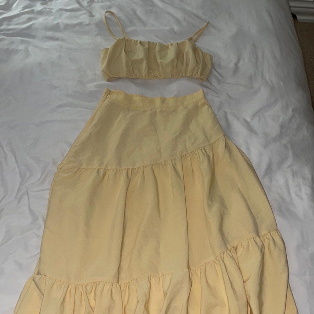 Yellow skirt set